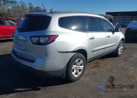 2017 Chevrolet Traverse Ls z USA, uszkodzony, nr VIN 1GNKRFKD5HJ237484